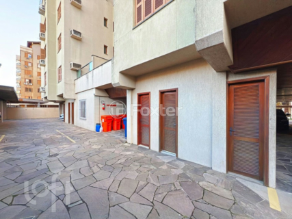 Image 45 - 1007356