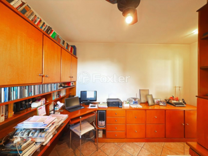 Image 31 - 1007356