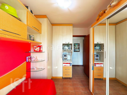 Image 32 - 1007356