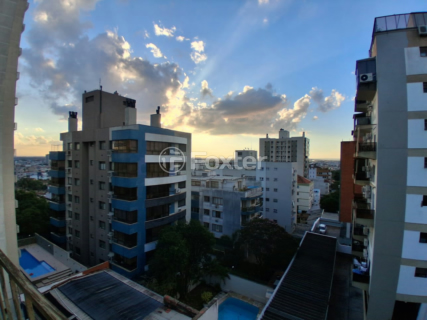 Image 8 - 1007404