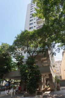 Image 17 - 1007478