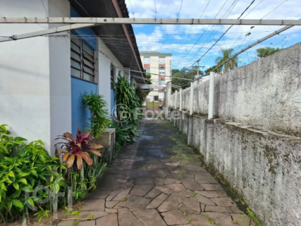 Image 25 - 1007495
