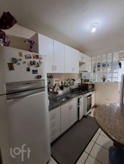 Image 6 - 1007502