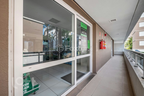 Image 30 - 1007542