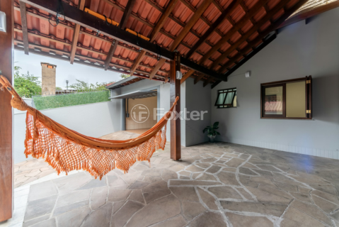 Image 31 - 1007543