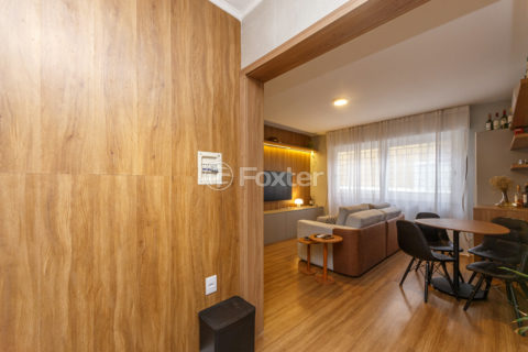 Image 21 - 1007562