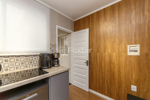 Image 23 - 1007562