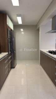 Image 16 - 1007588