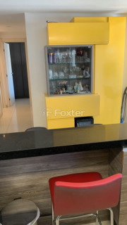 Image 4 - 1007665
