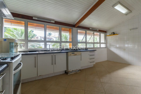Image 40 - 1007675
