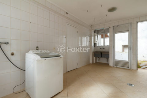Image 44 - 1007675