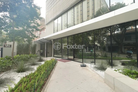 Image 11 - 1007696