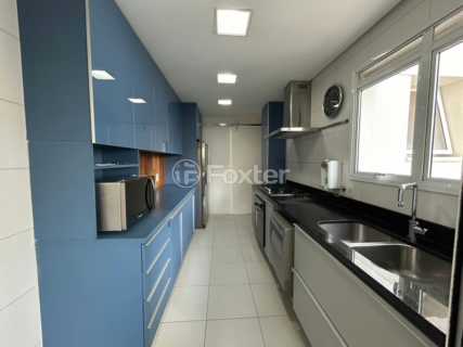 Image 4 - 1007823