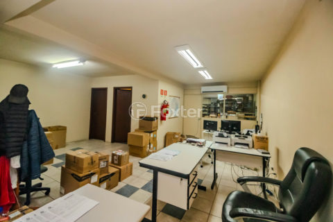 Image 20 - 1007843