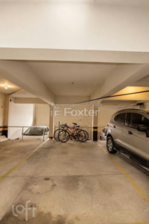 Image 34 - 1007895
