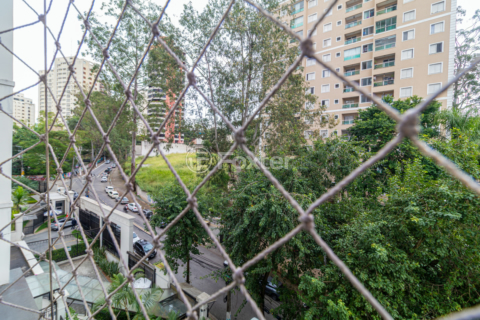Image 4 - 1007947
