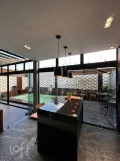 Image 39 - 1007948