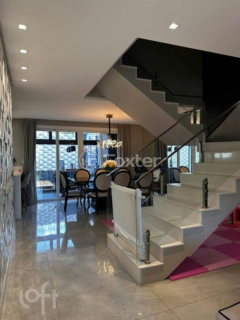 Image 6 - 1007948