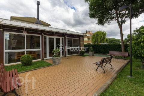 Image 29 - 1007982