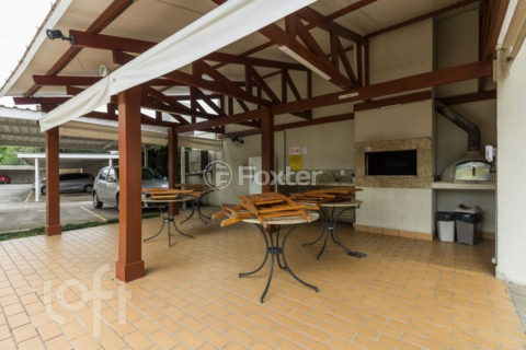 Image 18 - 1007982