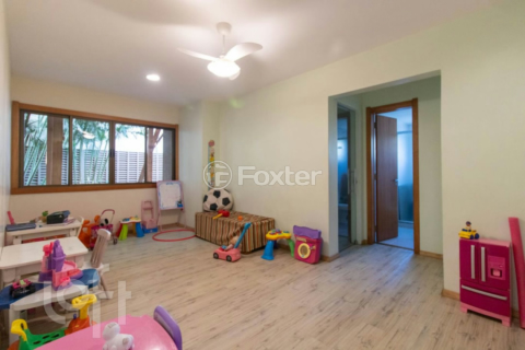 Image 32 - 1008049