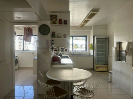 Image 7 - 1008064