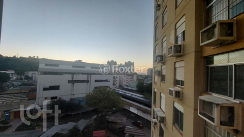 Image 2 - 1008320