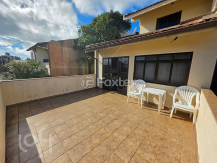Image 33 - 1008323