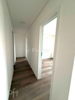 Image 4 - 1008334