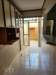 Image 9 - 1008352