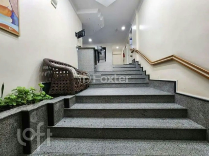 Image 11 - 1008365