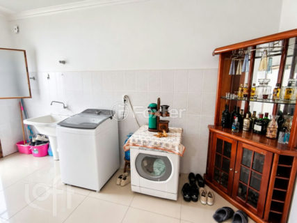 Image 36 - 1008429
