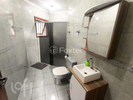 Image 37 - 1008429