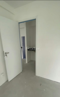 Image 4 - 1008873