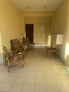 Image 1 - 1008944