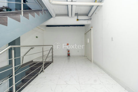 Image 40 - 1008966