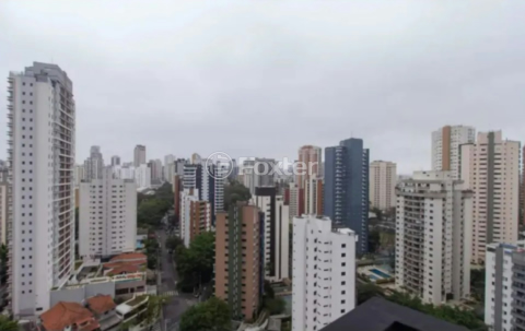 Image 2 - 1008979