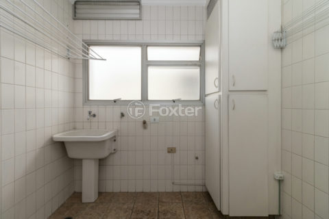 Image 35 - 1008983
