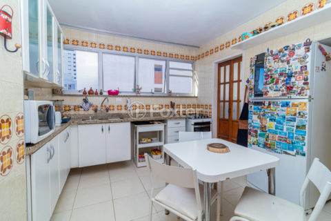 Image 22 - 1009011
