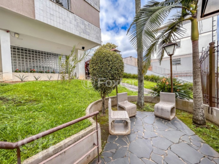 Image 32 - 1009025
