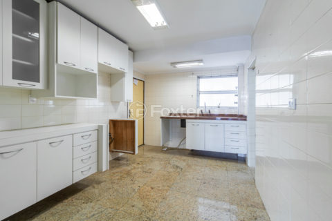 Image 22 - 1009120