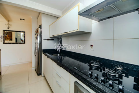 Image 21 - 1009159