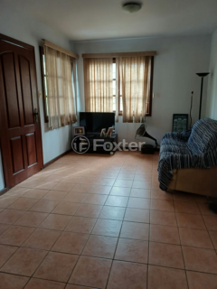 Image 8 - 1009176