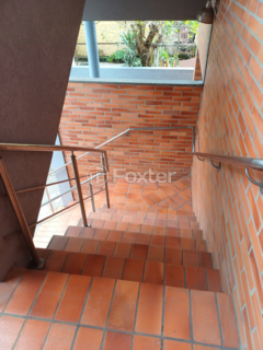Image 2 - 1009176