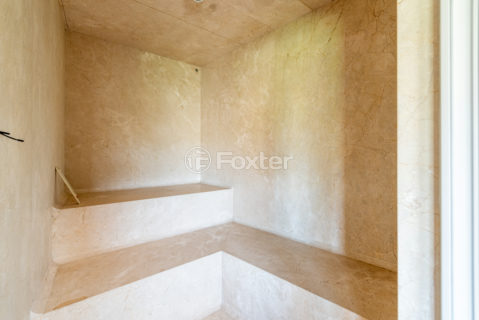 Image 81 - 1009251