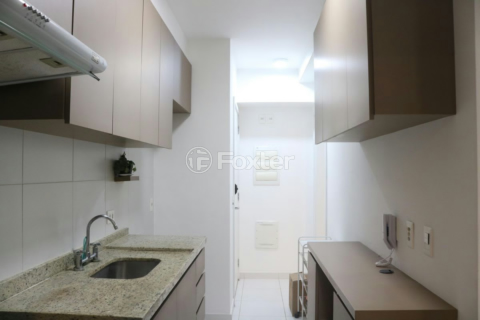 Image 3 - 1009261