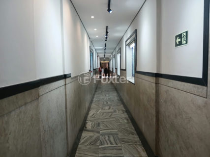 Image 9 - 1009277