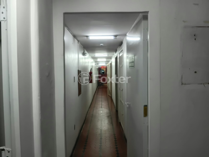 Image 4 - 1009277