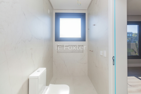 Image 19 - 1009282