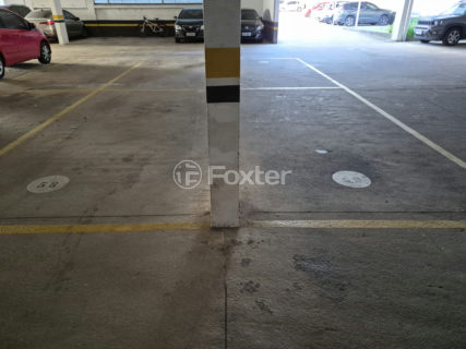 Image 11 - 1009288